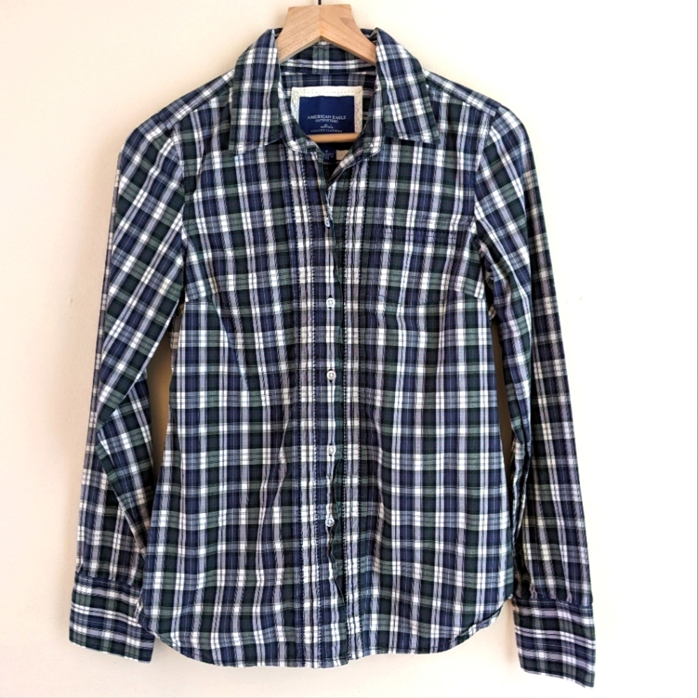 American Eagle Outfitters Plaid Women's Button Down Shirt - 8